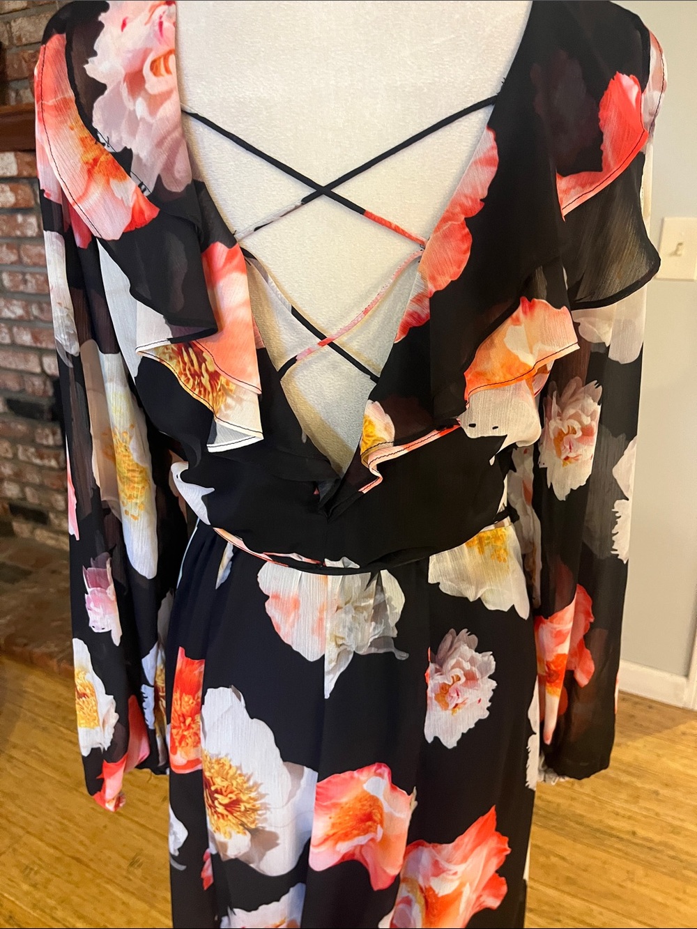 💕Gianni Bini Black Floral Maxi Dress with Pink and White Blooms - Picture 7 of 7
